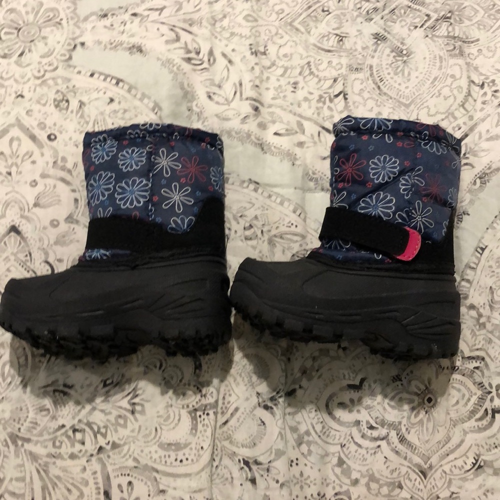 Baby girl winter boots!